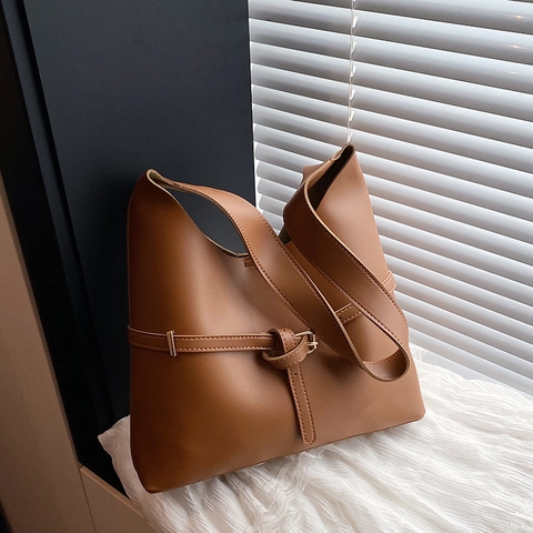 Women Vintage PU Leather Tote Bag Large Capacity Shoulder Handbag With Decorative Belt Buckle For Daily Commute Office