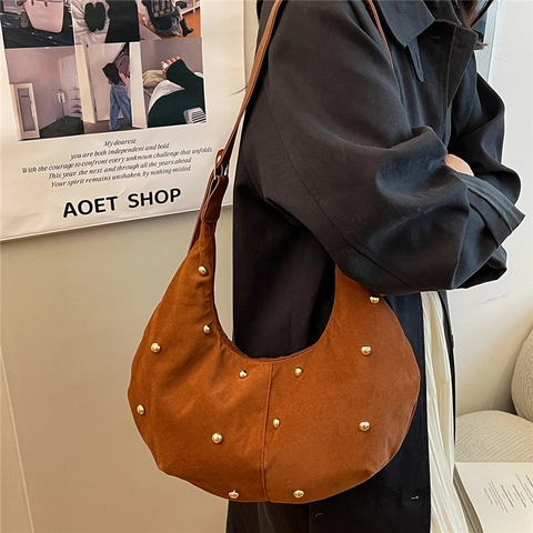 Bolso de Hombro de Media Luna Vintage para Mujer de Gamuza con Remaches Bolso Hobo de Gran Capacidad Bolso de Axila Retro Color Sólido