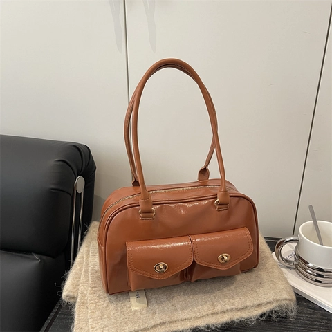 Vintage PU Leather Large Capacity Tote Bag For Women Retro Double Pocket Shoulder Bag With Gold Buckle Urban Minimalist