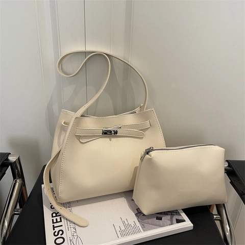 Bolso de Hombro de Cuero PU de Gran Capacidad para Mujer Con Bolsita Urbano Minimalista Color Sólido Costura Bolso de Mano