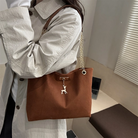 Vintage Damen Tote Bag Wildlederoptik Große Kapazität Schultertasche Mit Goldener Kette Und Hirsch Anhänger