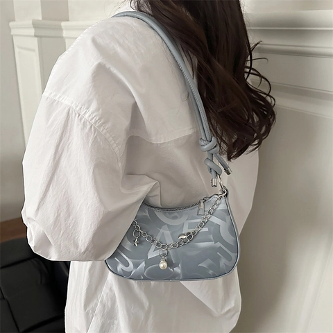 Women Stylish PU Hobo Crossbody Bag Abstract Letter Print Metal Chain Artificial Pearl Charm Knotted Strap Commuter Bag