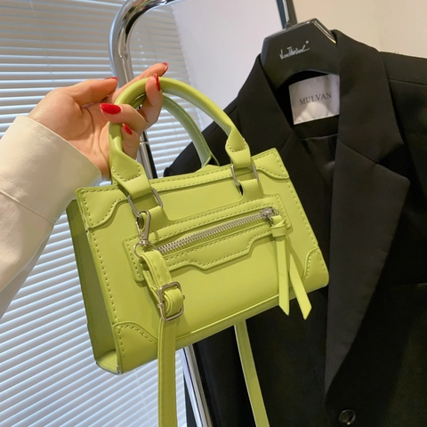 Women PU Leather Handbag With Tassel Decorative Zipper Fashion Crossbody Shoulder Bag Small Square Minimalist Daily Tote