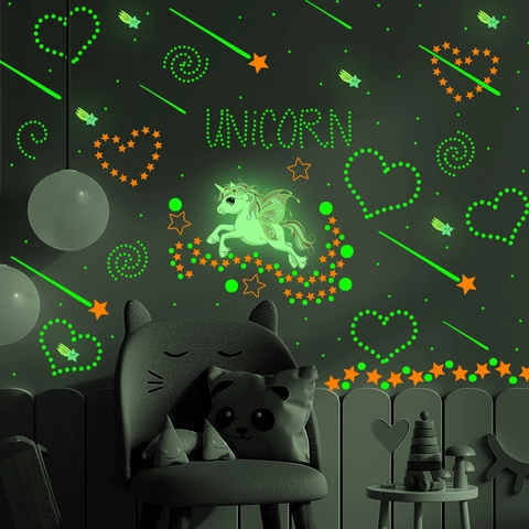 Adesivi Murali Unicorno Luminosi Si Illuminano al Buio Stelle Cuori Puntini Decalcomanie da Parete Per Camera Bambini PVC