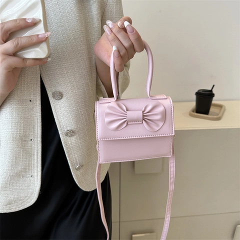 Damen Mini Quadratische Umhängetasche PU Leder Elegante Schleife Dekoration Magnetverschluss Handtasche Süß Trendy