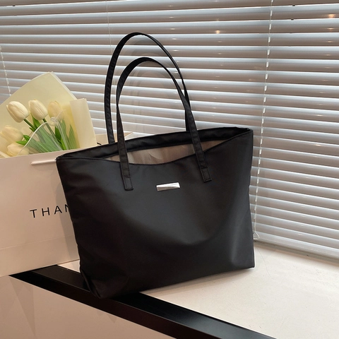 Women's Large Capacity Nylon Tote Bag Minimalist Solid Color Shoulder Bag For Commute School College Fashion Handbag