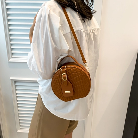 Women Round Crossbody Bag PU Leather Crocodile Pattern Circle Shoulder Bag With Top Handle Elegant Fashionable Small Purse