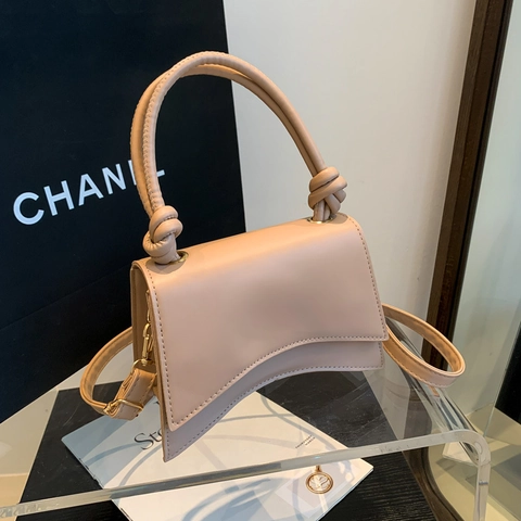 Sac À Bandoulière Minimaliste En Cuir PU Avec Fond Incurvé Poignée Nouée Bandoulière Amovible Sac À Main Chic Pour Femmes