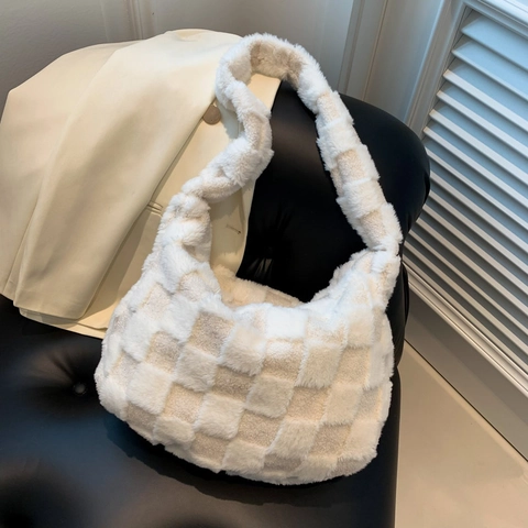Large Capacity Checkerboard Plush Tote Bag For Women Autumn Winter New Casual Faux Fur Shoulder Bag Niche Versatile Handbag