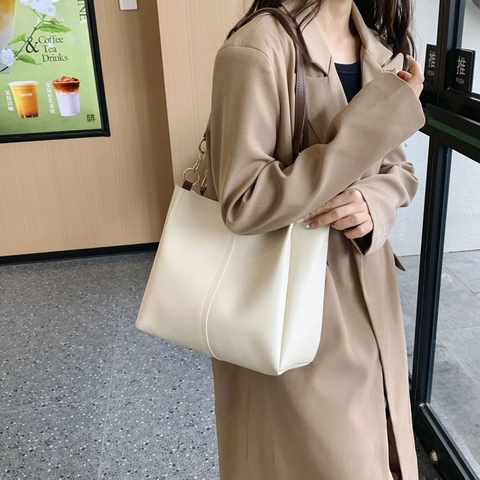 Borsa Tote Capiente E Piccola Pochette In Pelle PU Borsa A Spalla Con Catena Dorata Per Donna Pendolare