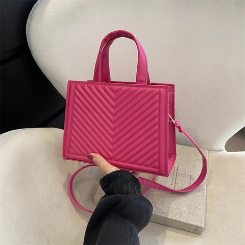 Minimalistische Gesteppte Chevron Damen Umhängetasche PU Leder Kleine Quadratische Umhängetasche Mit Griff Für Den Büroalltag