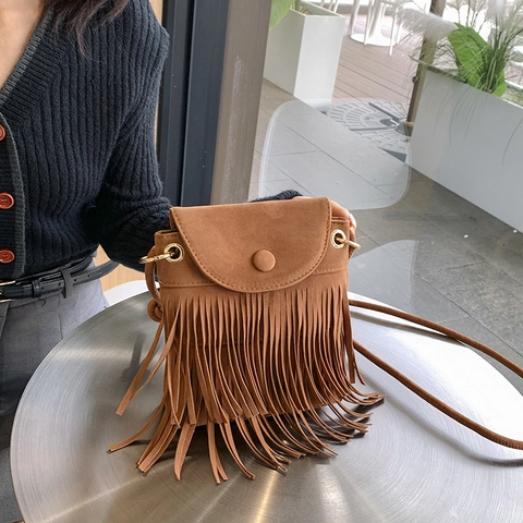 Women American Retro Faux Suede Tassel Crossbody Bag Small PU Mobile Phone Bag Bohemian Style Solid Color Shoulder Bag