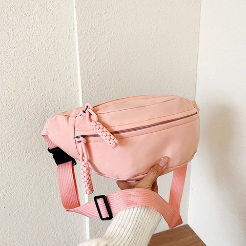 Dames Nylon Borsttas Minimalistisch Effen Kleur Halve Maan Heuptas Verstelbare Riem Waterdicht Crossbody Tas Casual Sport Mode Heuptasje