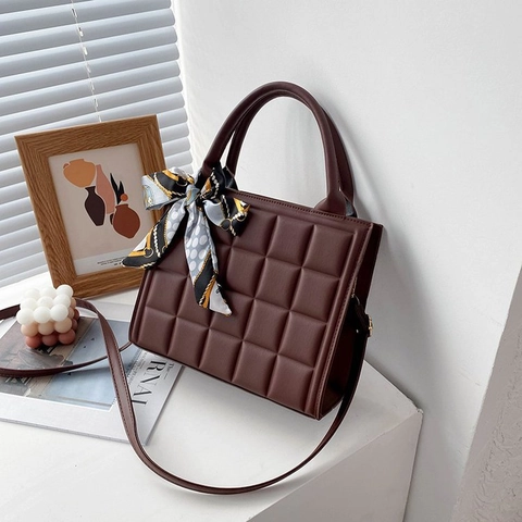 Borsa Tote in Pelle PU Trapuntata Per Donna Con Sciarpa in Raso Tracolla Regolabile Borsa a Mano Moda Quotidiana