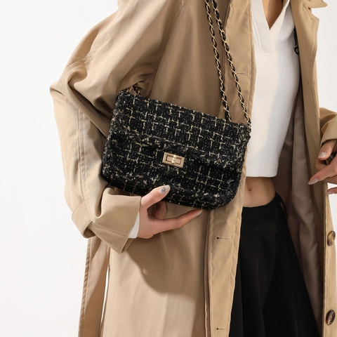 Elegant Woven Tweed Shoulder Bag For Women Classic Small Square Crossbody Bag With Metal Chain Strap And Lock Closure