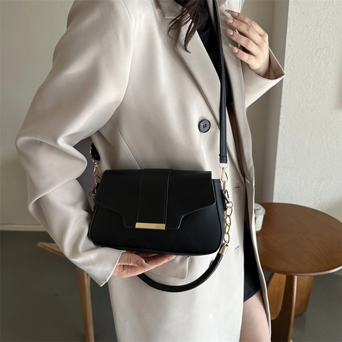 Women Fashion PU Leather Small Square Shoulder Bag Vintage Solid Color Crossbody Handbag With Metal Decoration Magnetic Closure Chain Strap