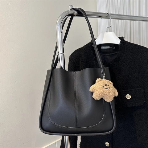 Sac Cabas Cuir PU Grande Capacité Travail Navette Vintage Style Coréen Pour Femmes Avec Pendentif Ours En Peluche Mignon