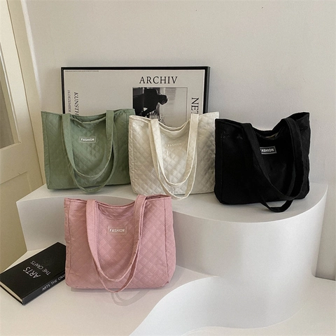 Borsa Tote Trapuntata a Rombi Donna Grande Capacità Borsa a Tracolla Tessuto Nylon Casual Pendolare Borsa Scuola Moda Patch Lettera