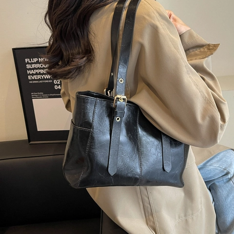 Grand Sac Tote en Cuir PU Vintage pour Femmes Sac à Épaule Rétro Style Coréen Sac à Main Décontracté avec Surpiqûres