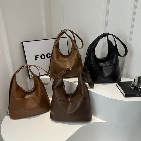 Bolso De Hombro De Cuero PU De Gran Capacidad Bolso Hobo Retro Con Bolsillos Delanteros Correa Ajustable Y Herrajes Plateados