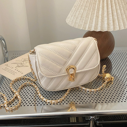 Women V Quilted PU Leather Shoulder Bag With Gold Chain Strap And Horseshoe Lock Fashion Crossbody Small Square Purse