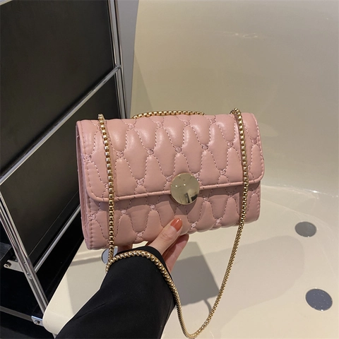 Women Quilted Small Square Bag Gold Chain Shoulder Bag Stylish PU Leather Wave Pattern Crossbody Bag Fashion Casual Handbag