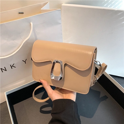 Women Minimalist PU Leather Small Square Crossbody Bag With Silver Metal Lock Buckle Fashion Shoulder Bag Daily Messenger Bag