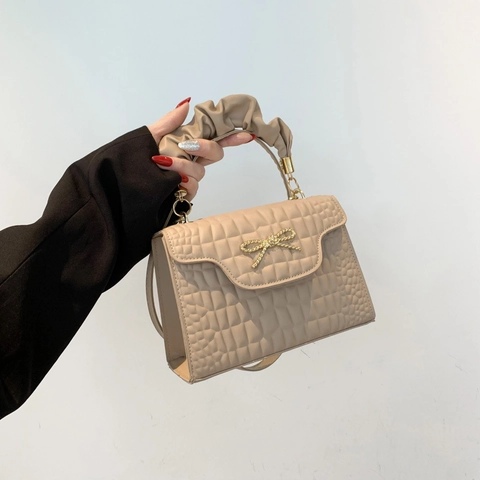 Women Crocodile Pattern Shoulder Bag Ruched Handle Metal Bow Decor Square Crossbody Handbag PU Leather Retro Small