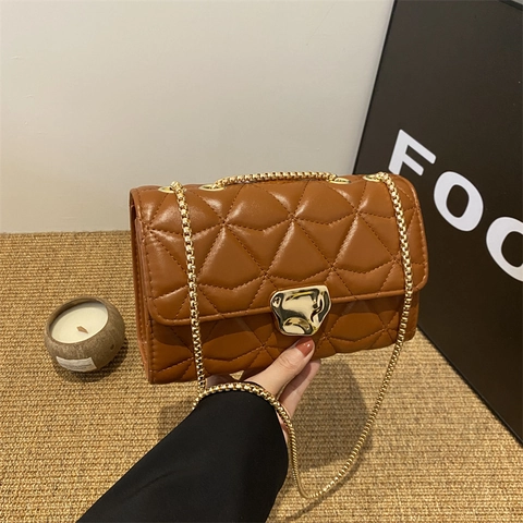 Women Quilted Chain Shoulder Bag Fashion PU Leather Crossbody Small Square Bag Gold Lock Elegant Daily Handbag Commuter Gift