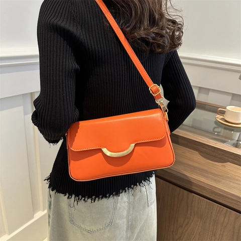Bolso de Hombro de Cuero PU Simple para Mujer Con Hebilla de Metal Dorado Bolso de Mano Cuadrado Pequeño Color Sólido Diario Satchel