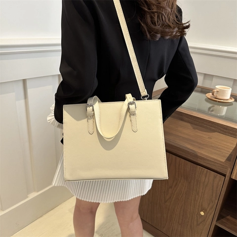 Women's Saffiano PU Leather Tote Bag Large Capacity Commuter Shoulder Bag With Adjustable Handles Silver Buckle Handbag