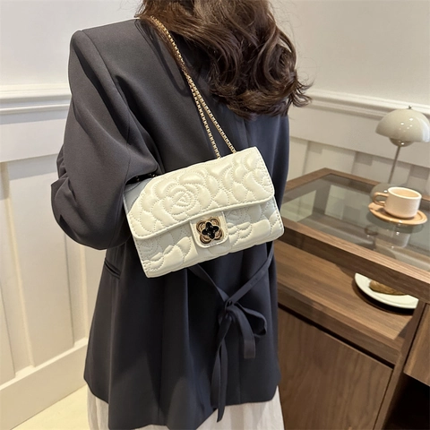 Sac À Bandoulière Pour Femme En Cuir PU Matelassé Camélia Chaîne Dorée Boucle Fleur Élégant Petit Sac Carré
