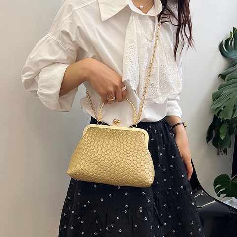Damen Retro Gewebte PU Leder Umhängetasche Mit Metallringgriff Und Kettenriemen Retro Kussverschluss Elegante Muschel Handtasche