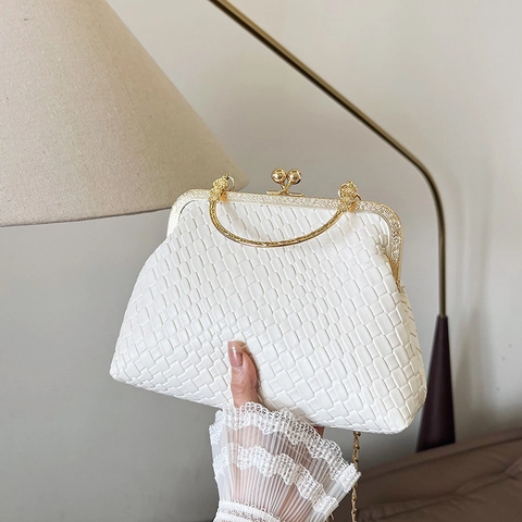 Damen Retro Gewebte PU Leder Umhängetasche Mit Metallringgriff Und Kettenriemen Retro Kussverschluss Elegante Muschel Handtasche