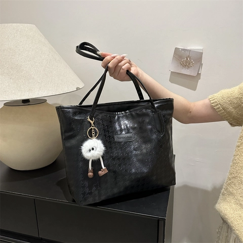Borsa Tote Pied de Poule Grande Capacità Donna Pelle PU Casual Pendolare Borsa a Spalla Con Ciondolo Bambola