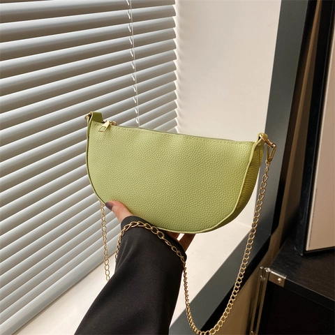Borsa a Spalla Donna a Mezzaluna in Pelle PU con Grana a Ciottolo Borsa Sottobraccio con Catena Dorata Casual