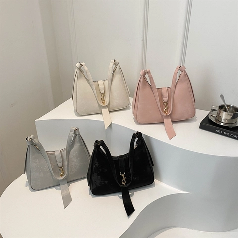 Women Retro PU Leather Underarm Bag Minimalist Solid Color Hobo Bag With Gold Buckle Fashion Shoulder Bag For Daily Use