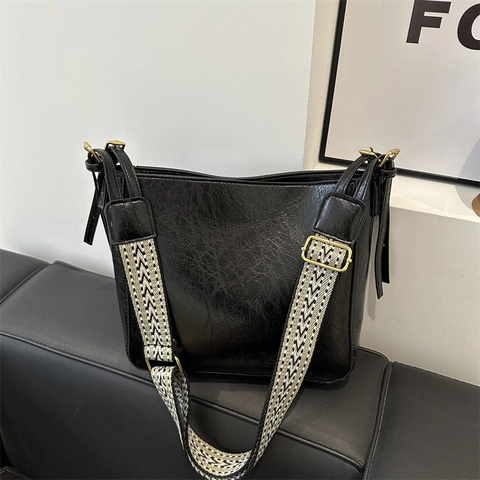 Retro PU Leder Eimer Tasche Damen Große Kapazität Schultertasche Mit Breitem Geometrischem Webband Vintage Pendler Stil