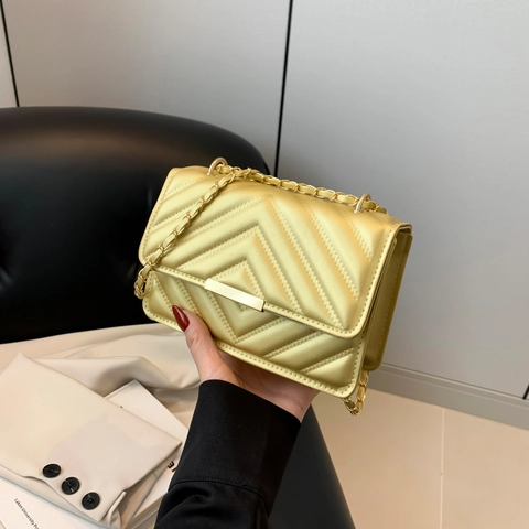 Borsa a Spalla Trapuntata a V da Donna Piccola Borsa a Tracolla Quadrata Cinturino a Catena in Metallo Pelle PU Elegante