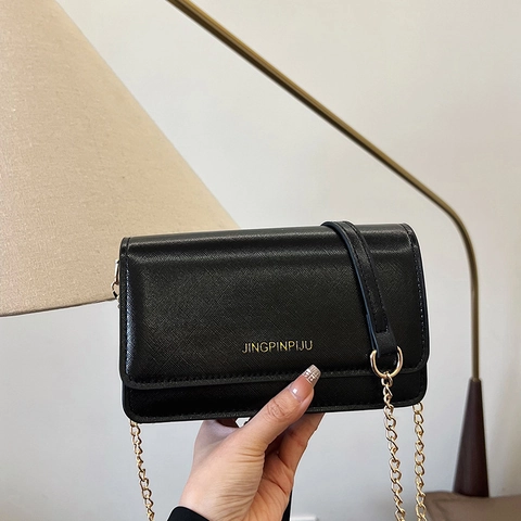 Small Square Crossbody Bag Saffiano PU Leather Gold Chain Strap Metallic Shoulder Bag For Women Chic Daily Accessory