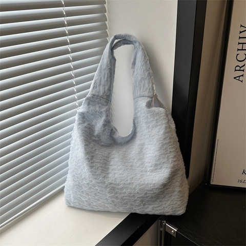 Sac Fourre-tout Plissé Grande Capacité Tissu Texturé Sac À Bandoulière Sous L'aisselle Style Décontracté Pour Femmes
