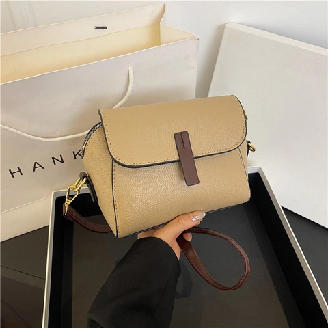 Women's Pebbled PU Leather Small Square Crossbody Bag Retro Flap Shoulder Bag With Contrast Color Adjustable Strap Daily Purse