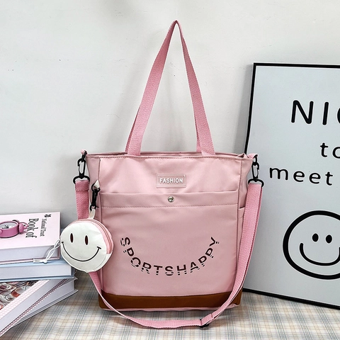 Sac Cabas en Nylon à la Mode pour Femmes Grande Capacité Impression de Lettres Sportives avec Pendentif Porte-monnaie Souriant