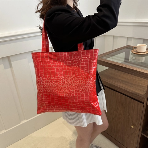 Women Large Capacity Tote Shoulder Bag Crocodile Pattern PU Leather Commuter Zip Closure Fashion Top Handle Bag