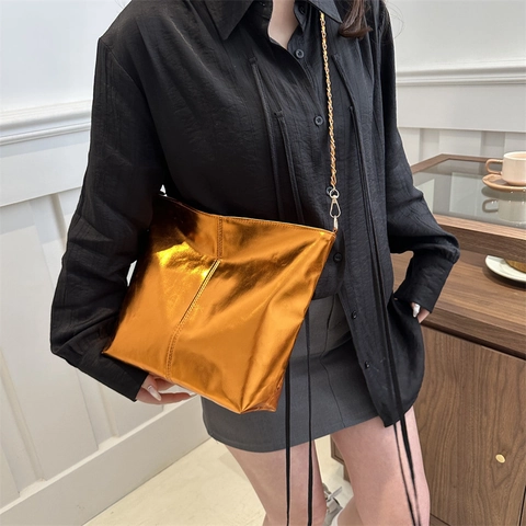 Women Shoulder Bag Metallic PU Leather Chain Strap Large Capacity Shiny Tote Fashion Handbag