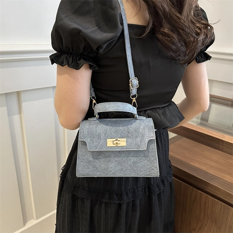 Vintage PU-Leder Kleine Quadratische Umhängetasche Für Damen Mode Texturierte Handtasche Schultertasche Mit Gold Drehverschluss