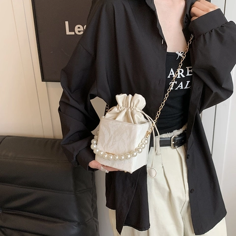 Vintage Artificial Pearl Handle Mini Bucket Bag For Women PU Leather Drawstring Crossbody Bag Fashion Metal Chain Box Shoulder Bag Purse