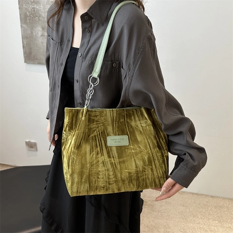 Women's Fashion Velvet Tote Bag With Bamboo Leaf Texture Metal Chain Strap Large Capacity Shoulder Bag For Daily Commute