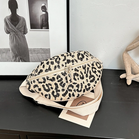 Dames Mode Gevlochten Strorieten Luipaardprint Heuptas Regenboog Veelkleurige Borsttas Verstelbare Schouderband Reis Buiten Casual Crossbody Tas