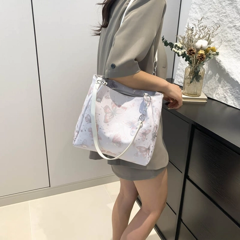 Bolso Tote de Cuero PU Con Estampado de Mariposas Para Mujer Bolso de Hombro de Gran Capacidad Con Cadena de Metal Para Escuela De Viaje Diario
